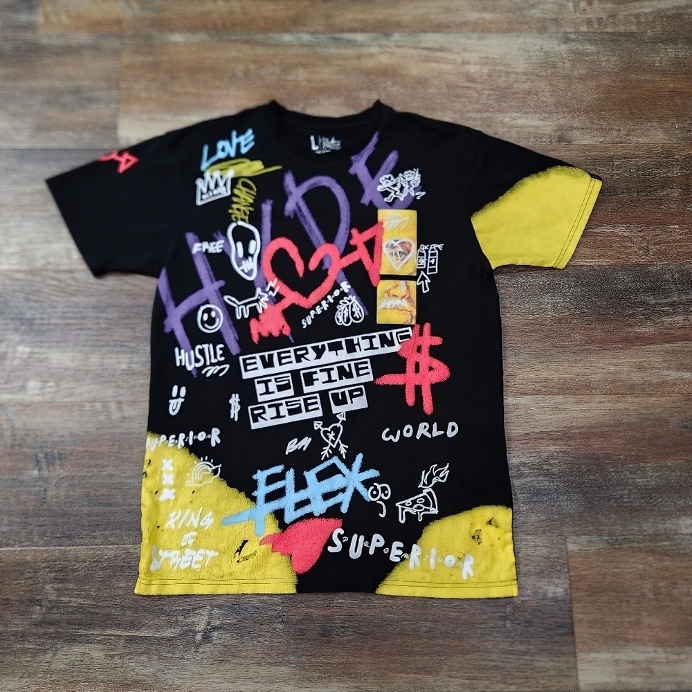 Bleecker & Mercer Mens Graffiti Everything Is Fine Rise Up Shirt Size Large